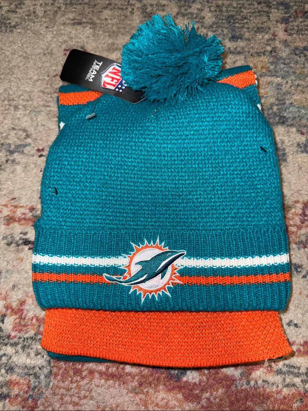 Miami Dolphins Knitted beanie and scarf set